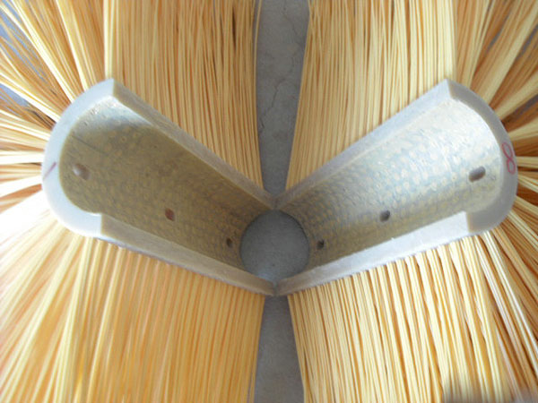 鋼板預(yù)處理刷滾